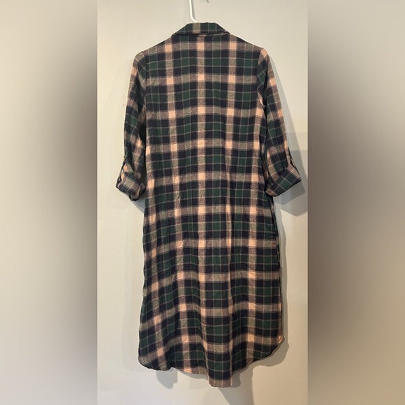 JOURNEY FIVE FLANNEL DRESS - Picture 2 of 6